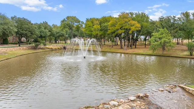 $750,000 | 3933 Blackjack Oak Drive, Colleyville, TX 76034