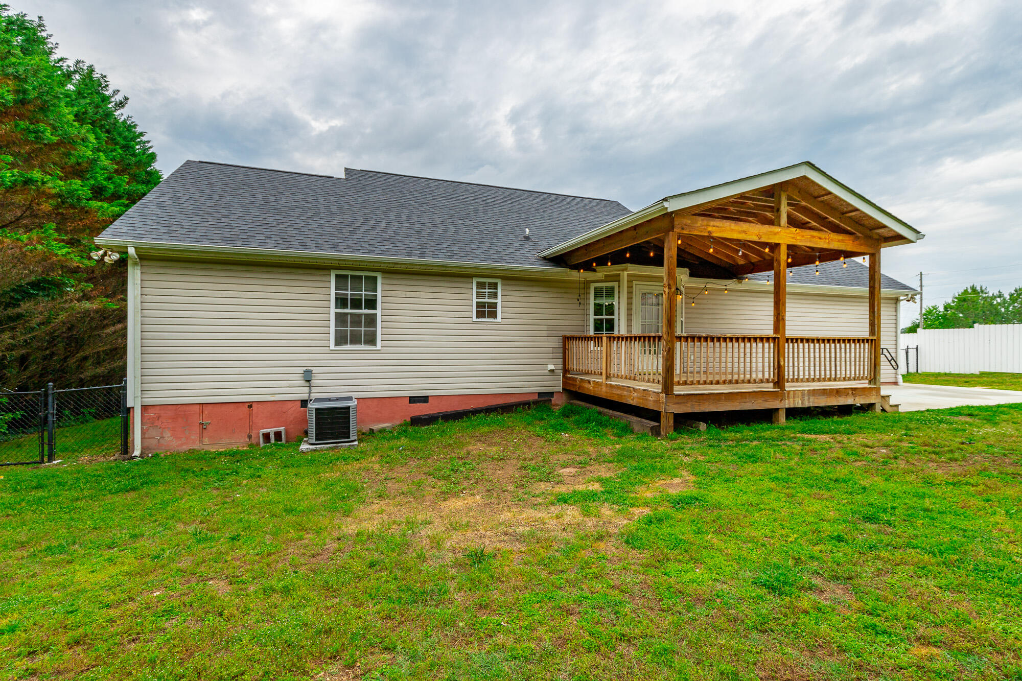 1092 Beaumont Road Ringgold, GA 30736 - Photo 15 of 68 1092 Beaumont Road HD-16