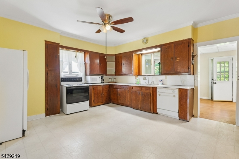 337 South Branch Road Hillsborough, NJ 08844 - Photo 22 of 42