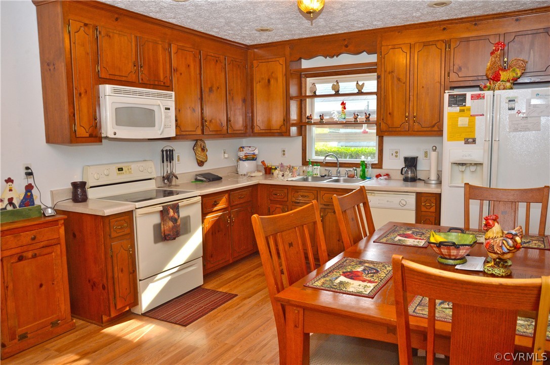 2211 Overlook Road Powhatan, VA 23139 - Photo 5 of 14 Gallery Image 5