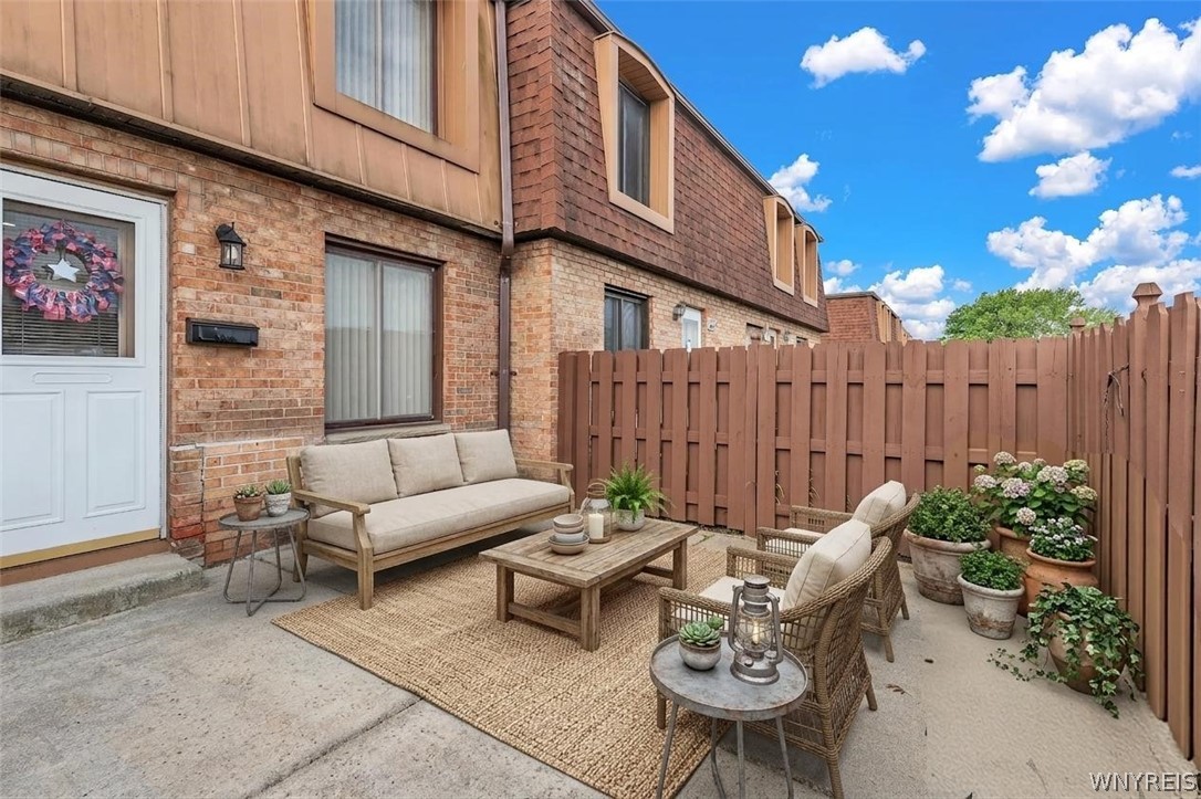 631 Skinnersville Road, Unit F Amherst, NY 14228 - Photo 5 of 36 Virtually staged