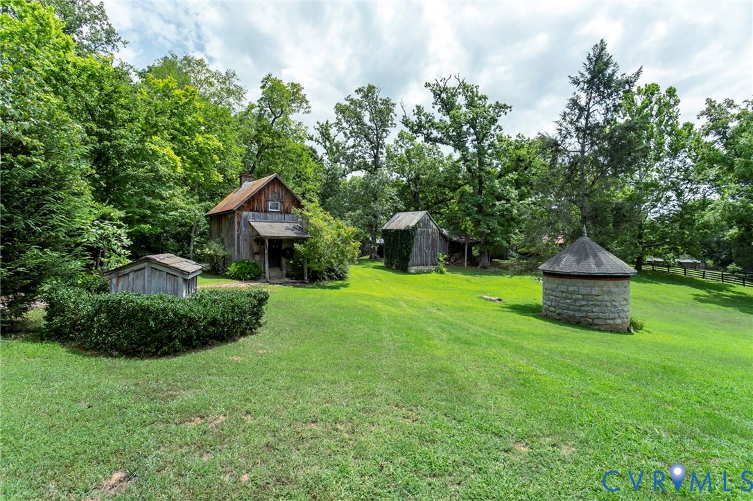 4048 Broad St Road Gum Spring, VA 23065 - Photo 40 of 50 Buildings from the 1800s include a Smoke House, Ic
