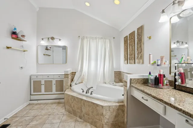 $529,900 | 18627 West Lazy Acre Road, Lake Villa, IL 60046