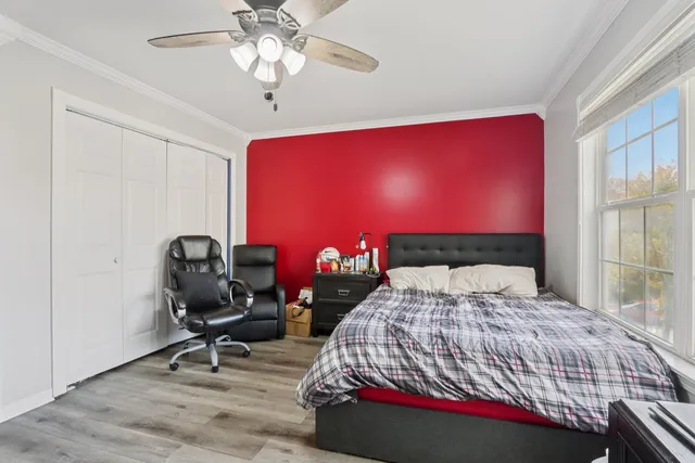 $529,900 | 18627 West Lazy Acre Road, Lake Villa, IL 60046