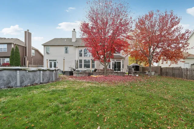 $529,900 | 18627 West Lazy Acre Road, Lake Villa, IL 60046