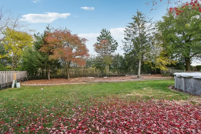 $529,900 | 18627 West Lazy Acre Road, Lake Villa, IL 60046