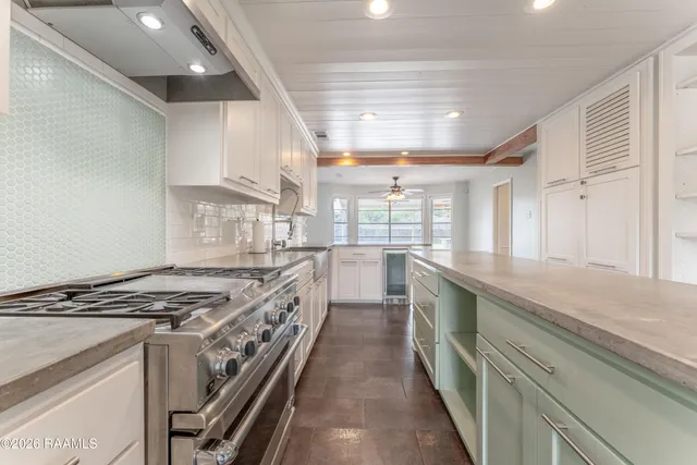 $2,895 | 4643 Fleet Drive, Baton Rouge, LA 70809