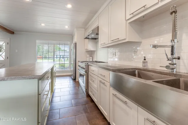 $2,895 | 4643 Fleet Drive, Baton Rouge, LA 70809