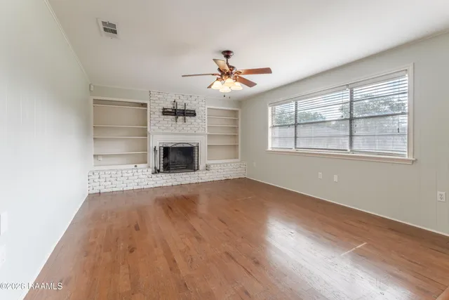 $2,895 | 4643 Fleet Drive, Baton Rouge, LA 70809