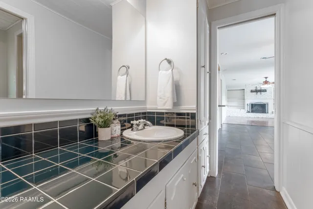 $2,895 | 4643 Fleet Drive, Baton Rouge, LA 70809