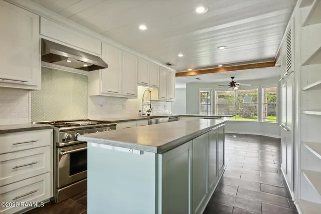 $2,895 | 4643 Fleet Drive, Baton Rouge, LA 70809