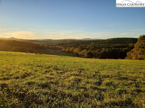 $19,900 | Crestview Mountain Drive, Ennice, NC 28623