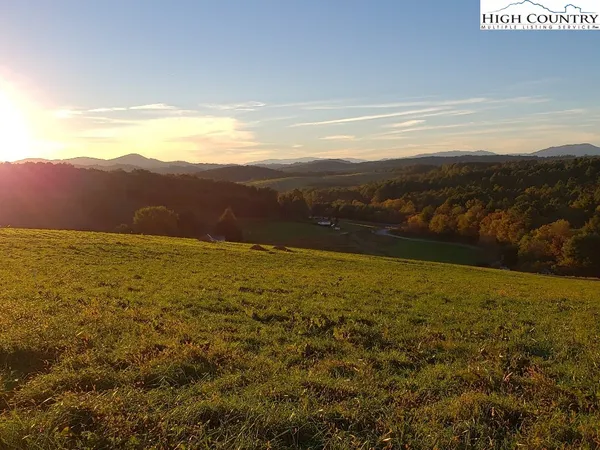 $19,900 | Crestview Mountain Drive, Ennice, NC 28623