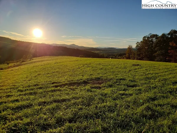 $19,900 | Crestview Mountain Drive, Ennice, NC 28623