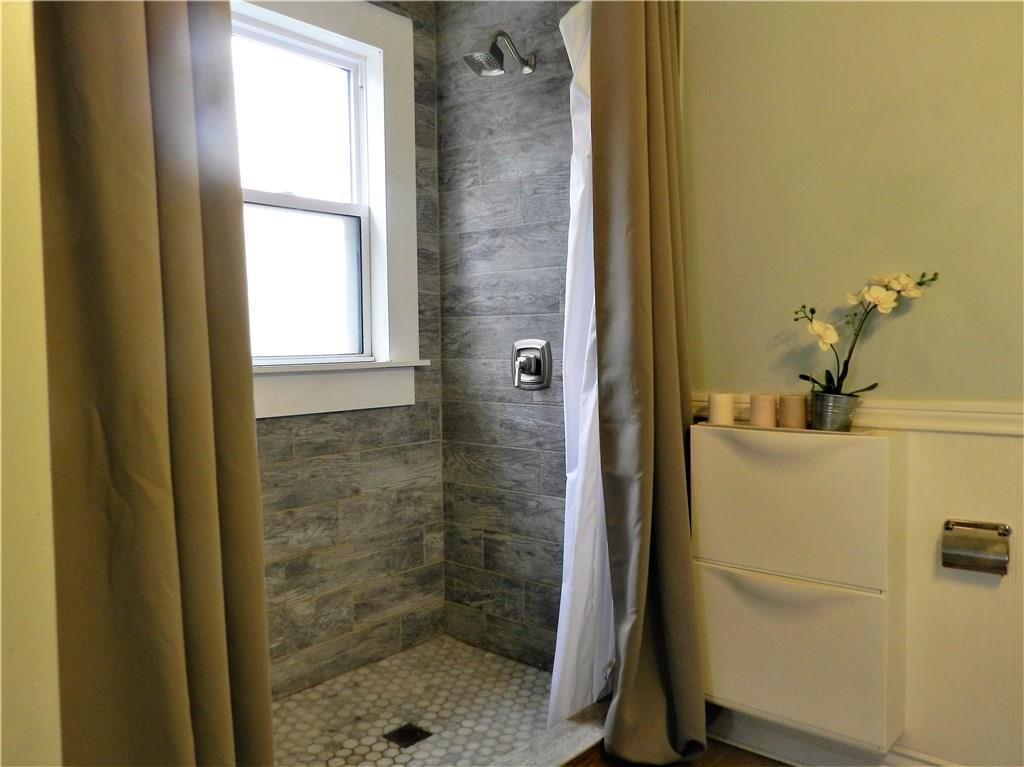 417 Chestnut Road Sewickley, PA 15143 - Photo 14 of 25 Gallery Image 14