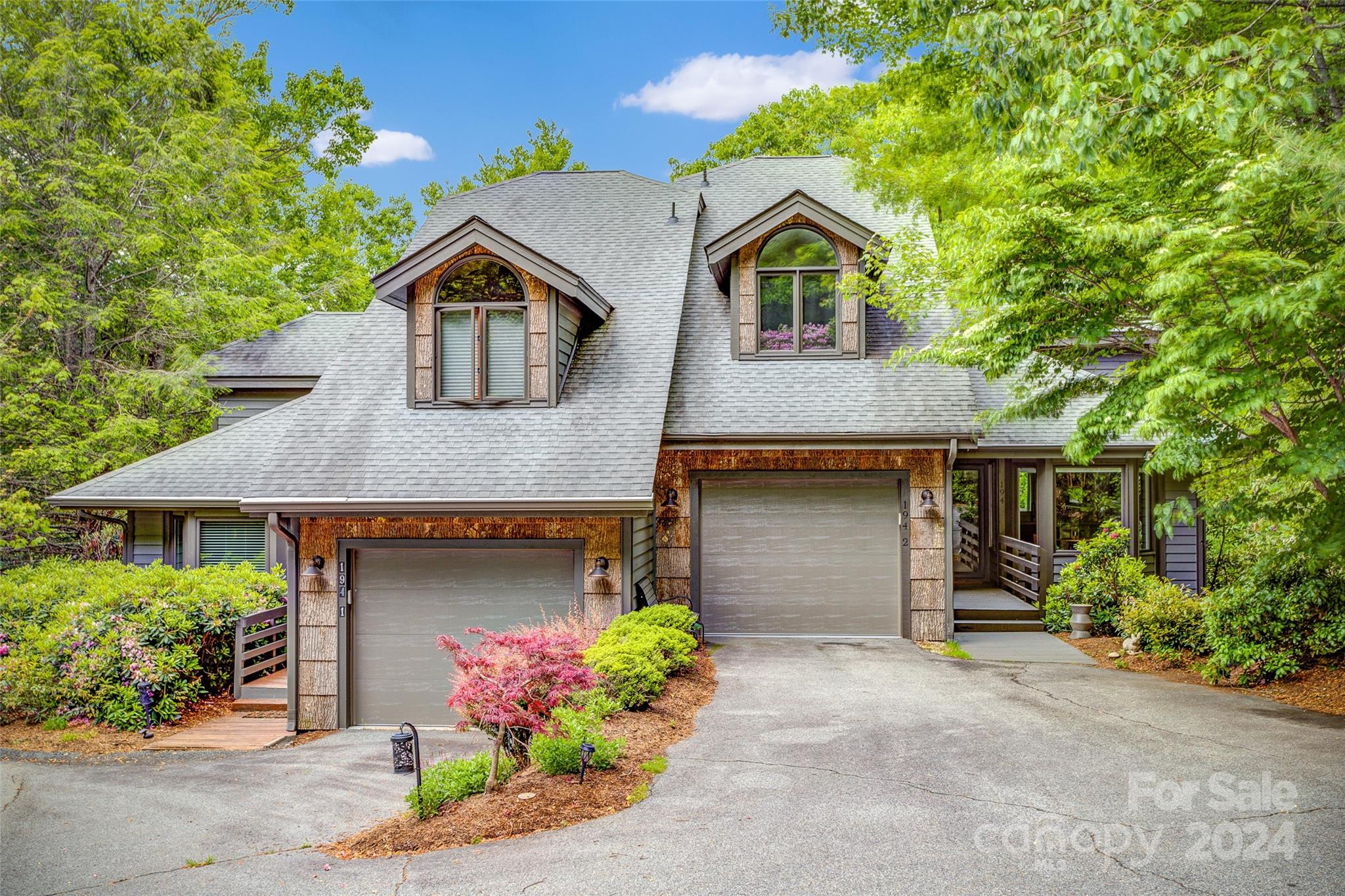 194 Hillbeck, Unit 2 Boone, NC 28607 - Photo 2 of 29