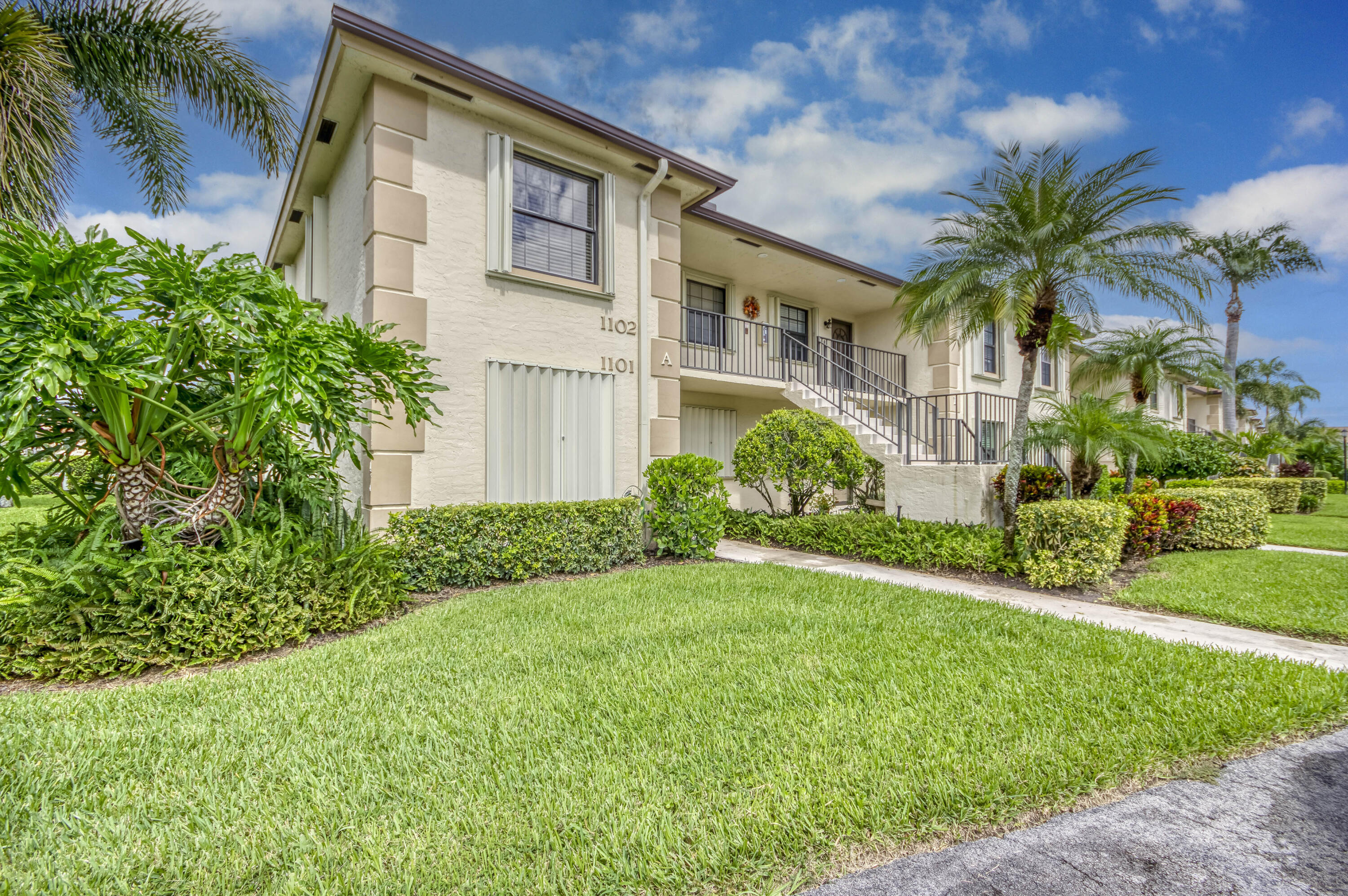 1102 Pinecrest Circle, Unit A Jupiter, FL 33458 - Photo 2 of 27 IMG-1