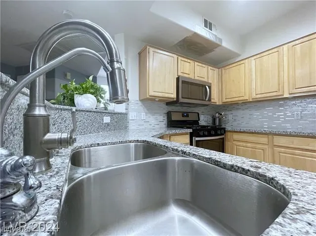 $249,990 | 5855 Valley Drive, Unit 2101, North Las Vegas, NV 89031