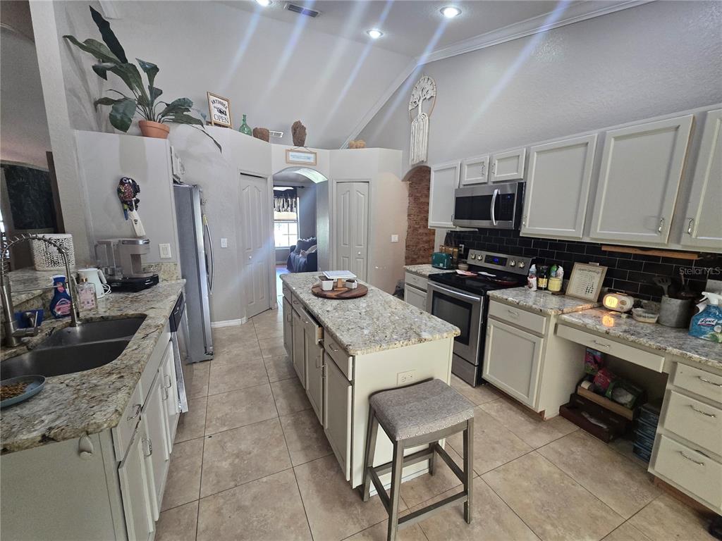 15444 Mt Sparrow Road Weeki Wachee, FL 34614 - Photo 8 of 22