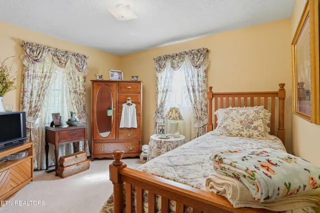 $399,900 | 3919 Doan Drive, Kodak, TN 37764