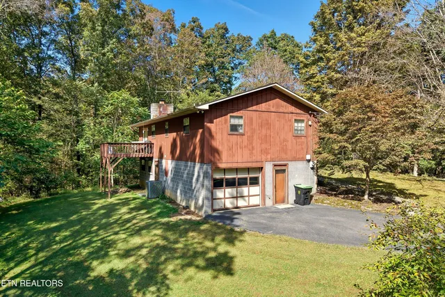 $399,900 | 3919 Doan Drive, Kodak, TN 37764