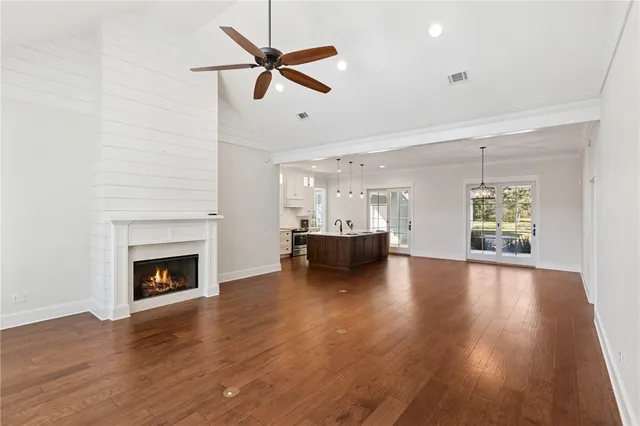 $698,500 | 191 Maiden Creek Drive, Waverly, GA 31565