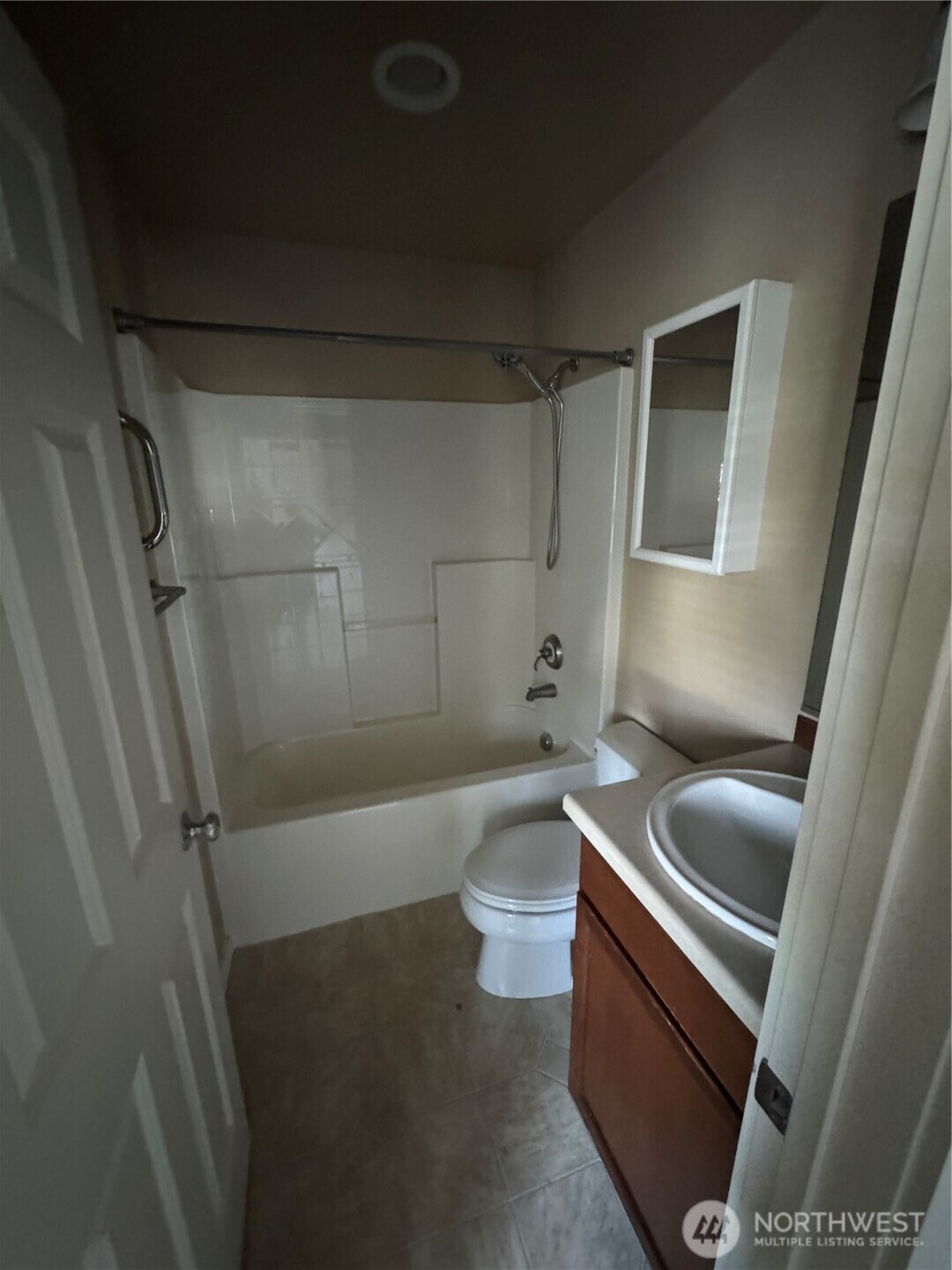 5307 Military Road East, Unit C Tacoma, WA 98446 - Photo 15 of 18