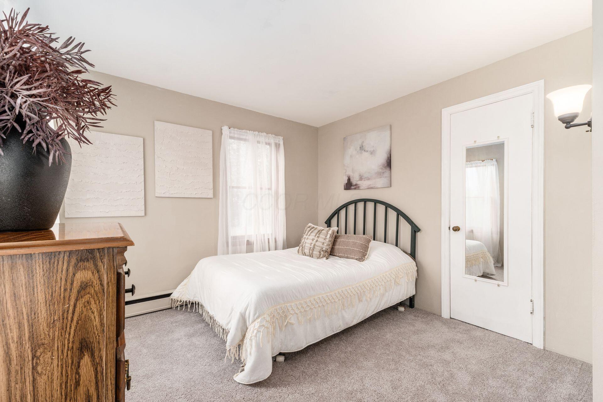 7945 Riverside Drive Powell, OH 43065 - Photo 27 of 60