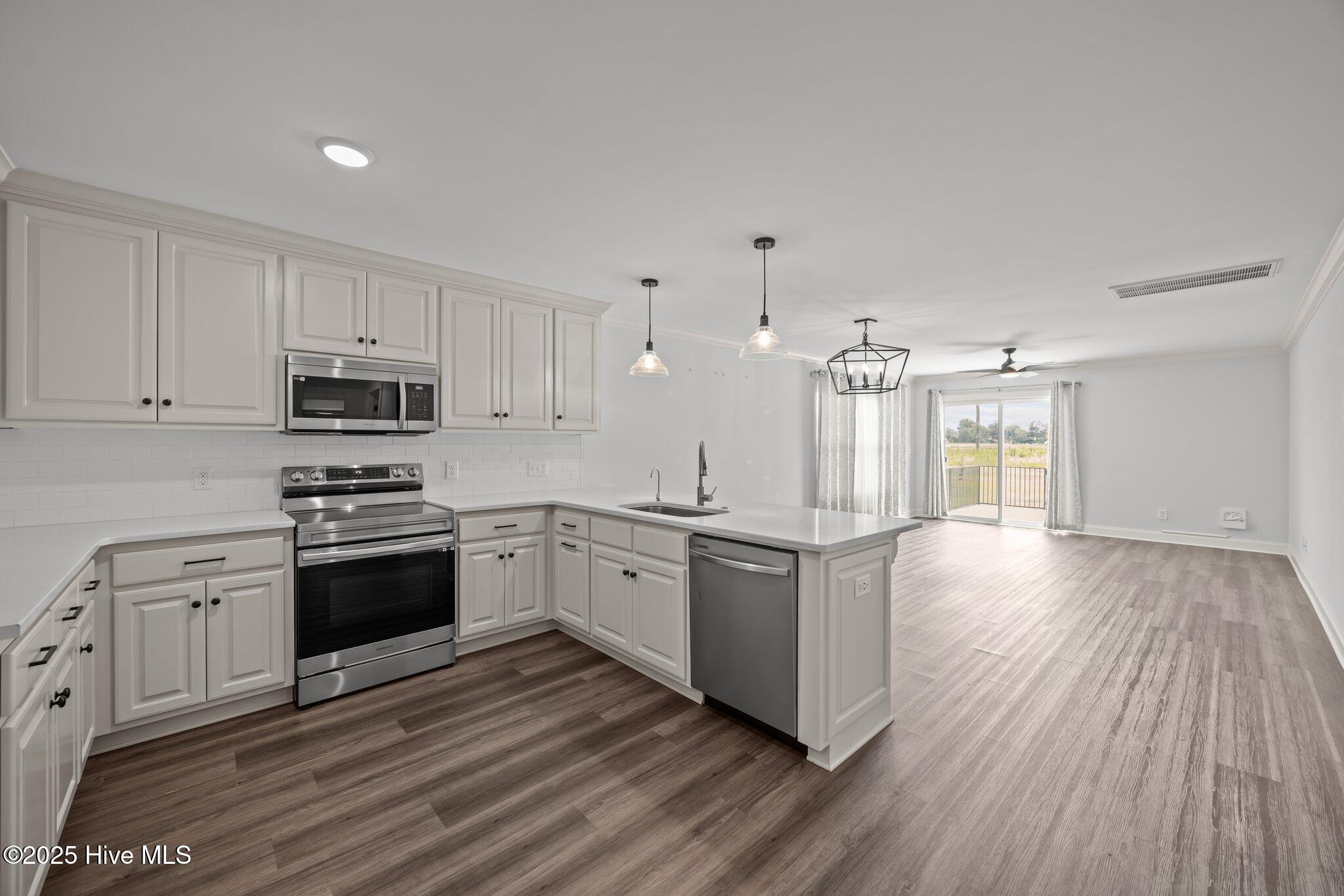 4009 Swift Creek Run Ayden, NC 28513 - Photo 14 of 50 14-web-or-mls-BLS_0018