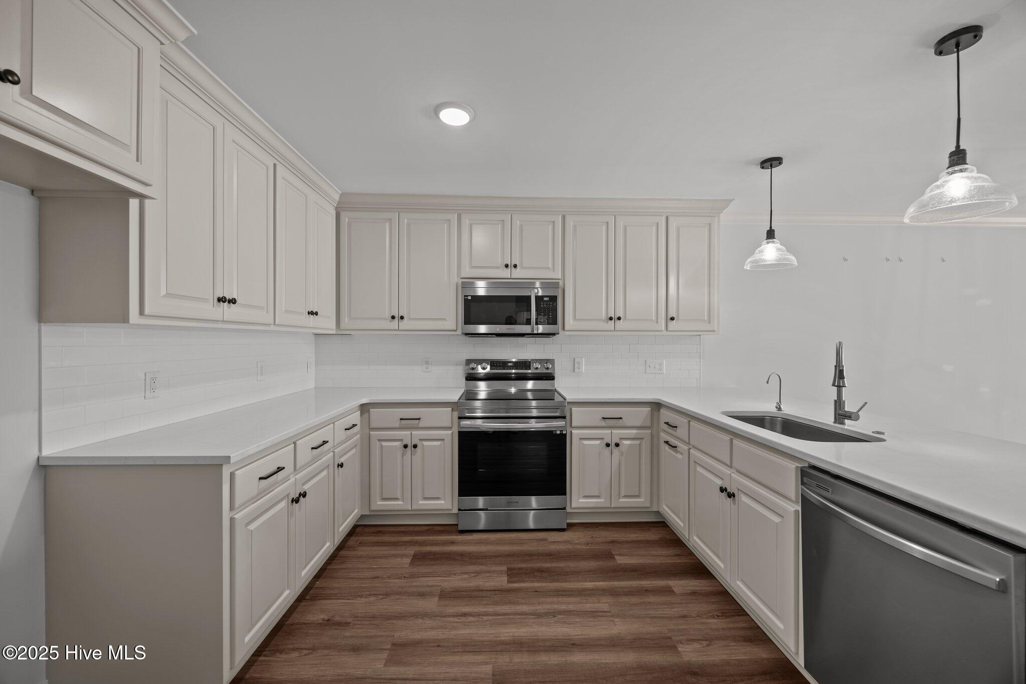 4009 Swift Creek Run Ayden, NC 28513 - Photo 15 of 50 15-web-or-mls-BLS_0021