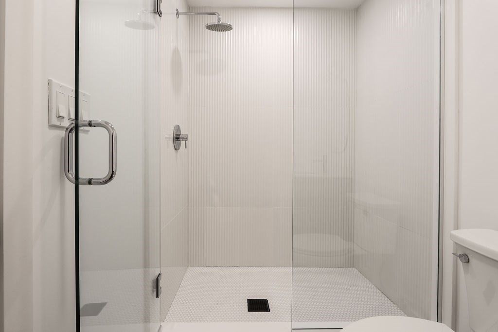 41 Nathan Road, Unit 1 Waltham, MA 02453 - Photo 25 of 25 a bathroom with a shower