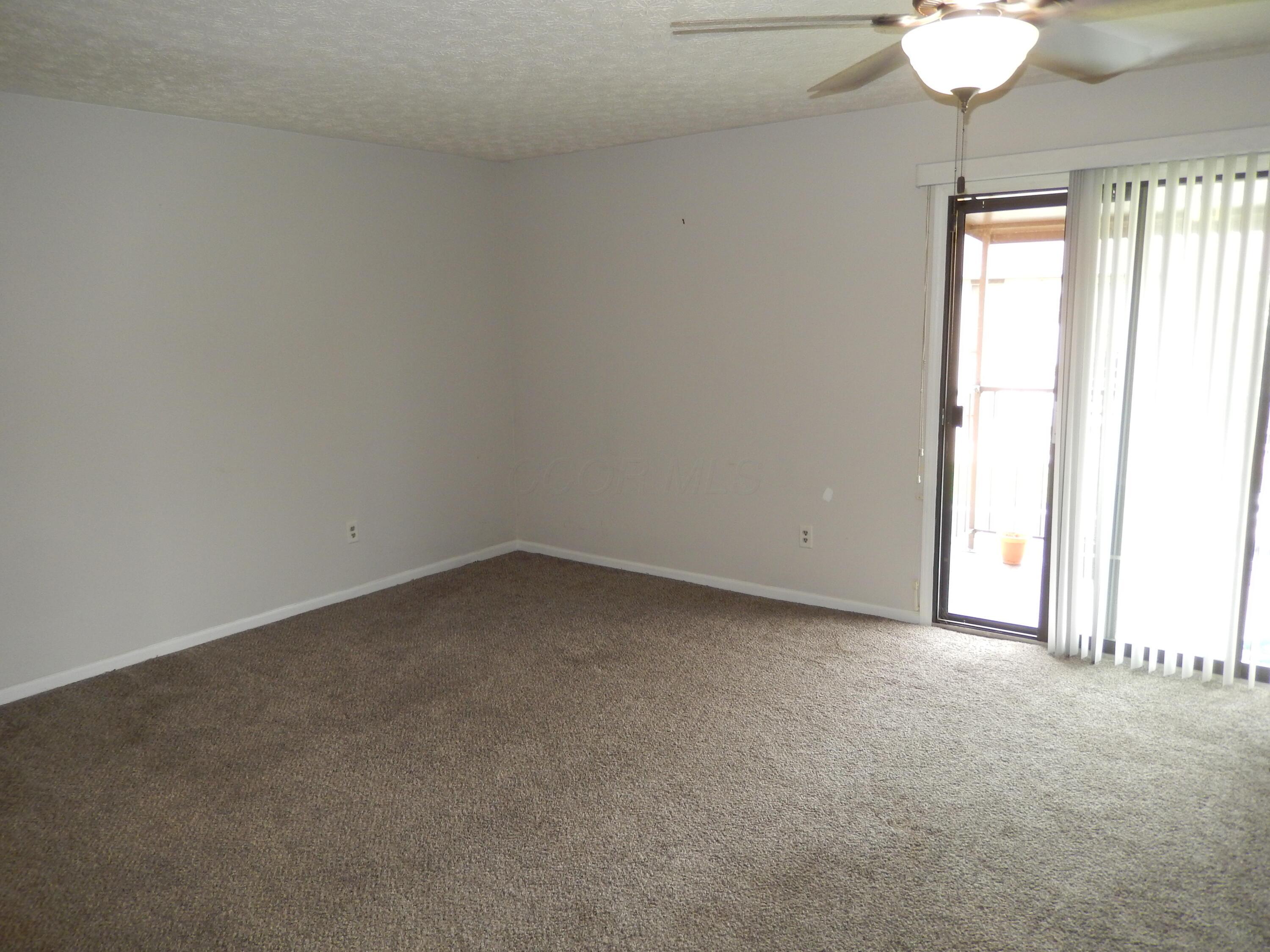 3941 Karl Road, Unit 322 Columbus, OH 43224 - Photo 8 of 42 Dining Area