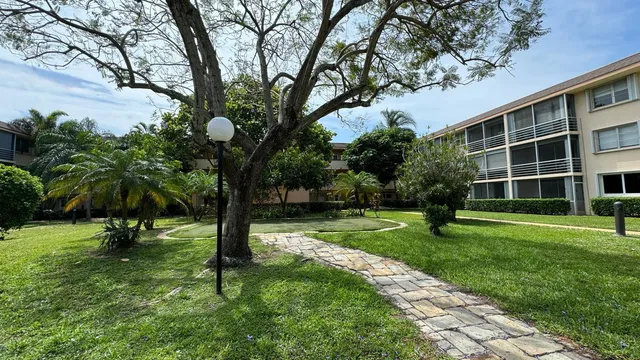 $2,100 | 4502 North Federal Highway, Unit 123C, Lighthouse Point, FL 33064