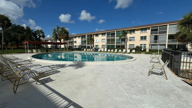 $2,100 | 4502 North Federal Highway, Unit 123C, Lighthouse Point, FL 33064
