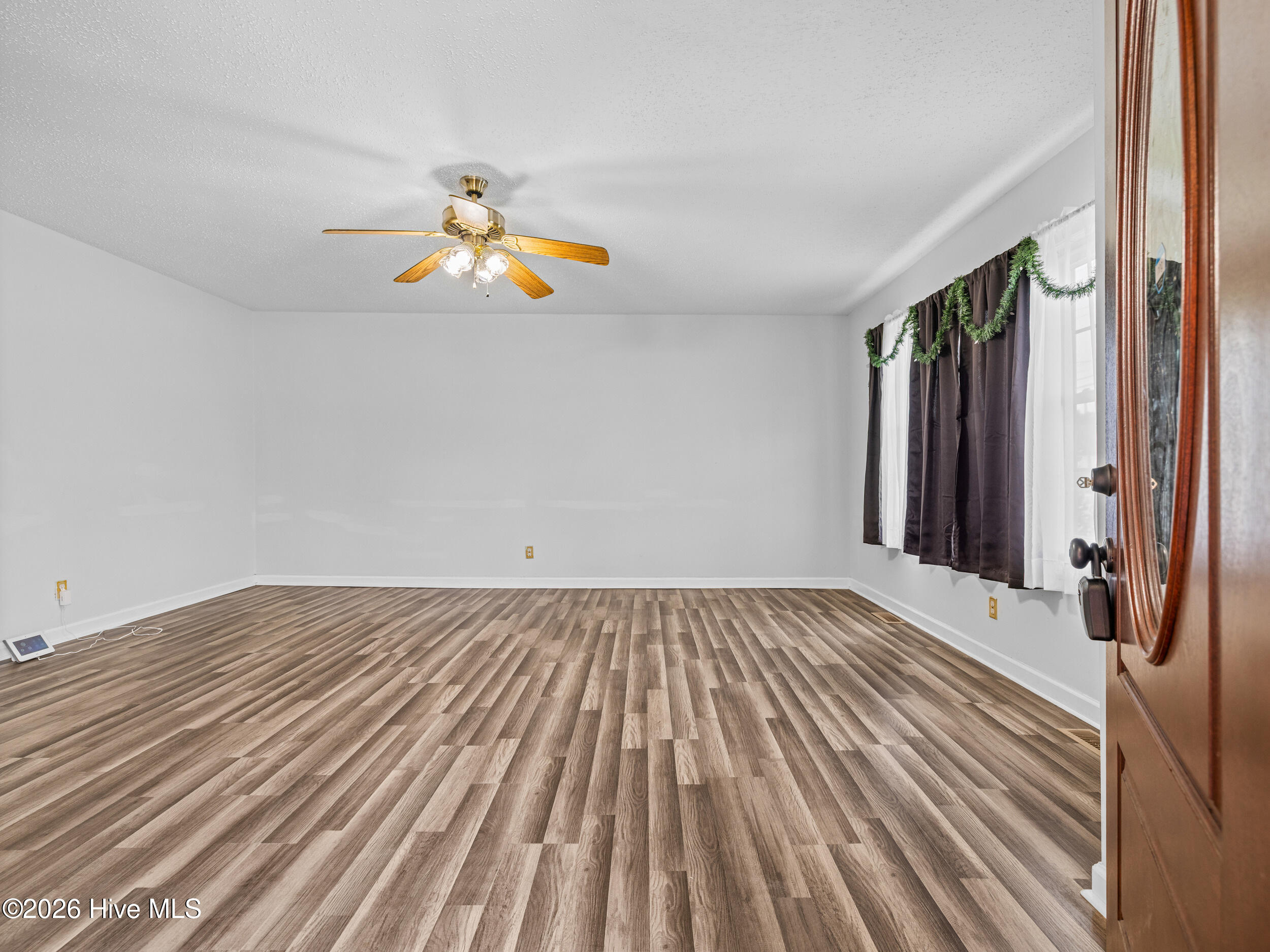 114 Country Club Road Jacksonville, NC 28546 - Photo 8 of 43 a02a0024