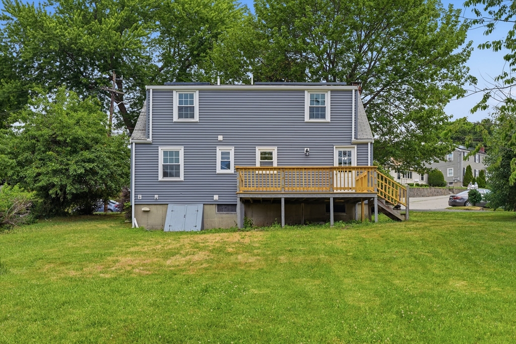 25 Julia Road Weymouth, MA 02191 - Photo 31 of 34