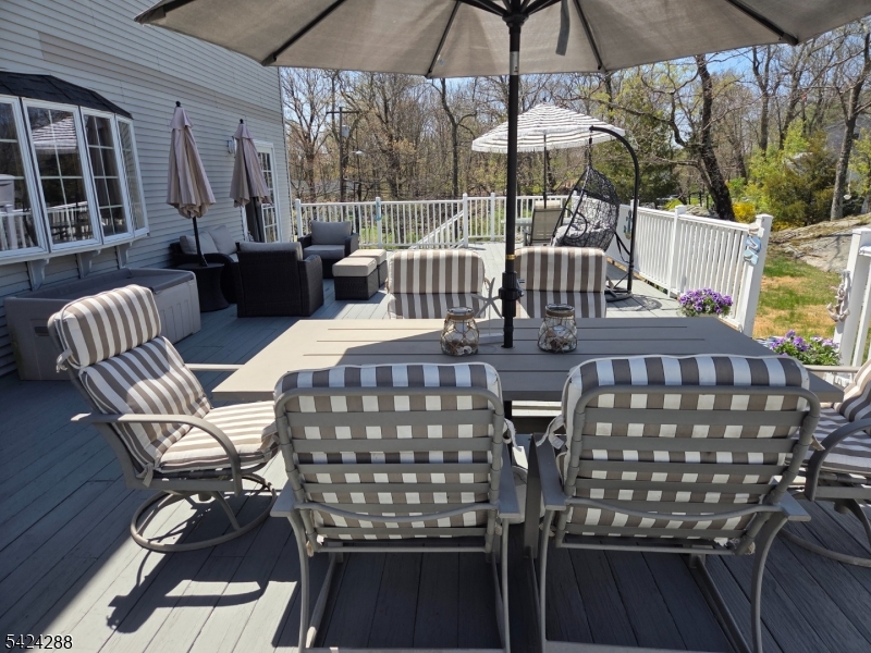 8 Papoose Trail Hopatcong, NJ 07821 - Photo 19 of 38