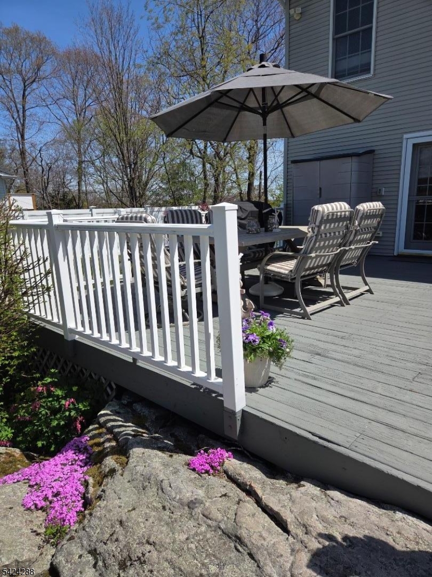 8 Papoose Trail Hopatcong, NJ 07821 - Photo 20 of 38