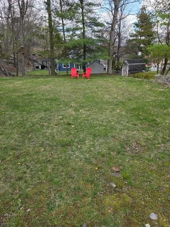 $625,000 | 8 Papoose Trail, Hopatcong, NJ 07821