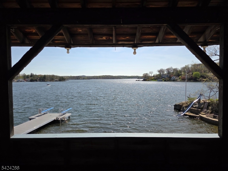 8 Papoose Trail Hopatcong, NJ 07821 - Photo 35 of 38