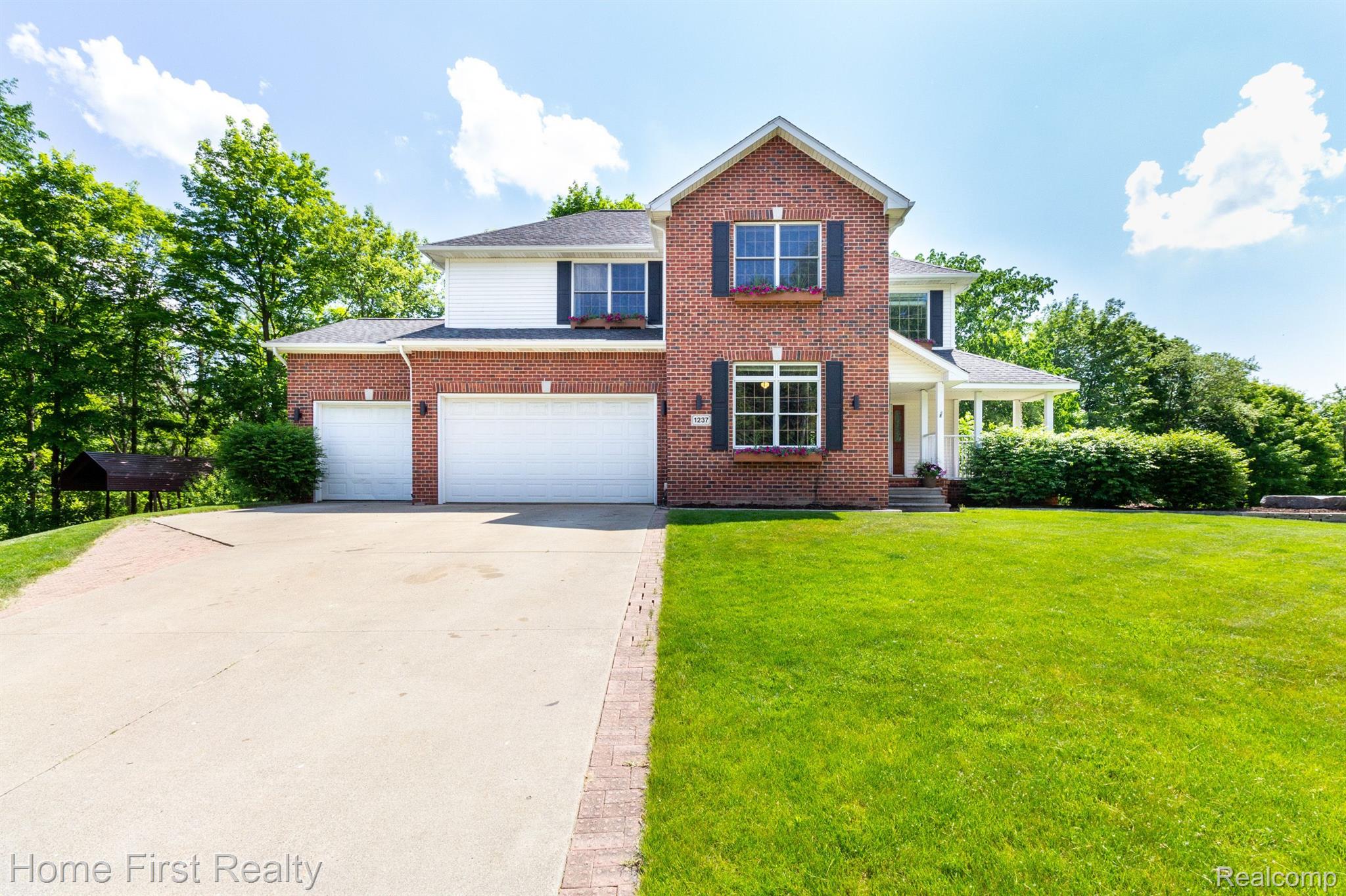 1237 South Lotz Road Canton, MI 48188 - Photo 1 of 54 Gallery Image 1