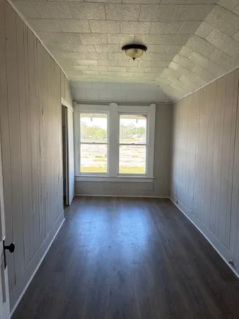 $1,200 | 931 9th Avenue, Unit 2, Port Arthur, TX 77642