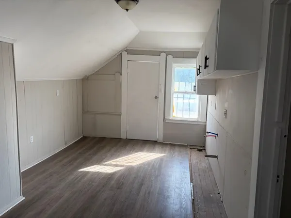 $1,200 | 931 9th Avenue, Unit 2, Port Arthur, TX 77642