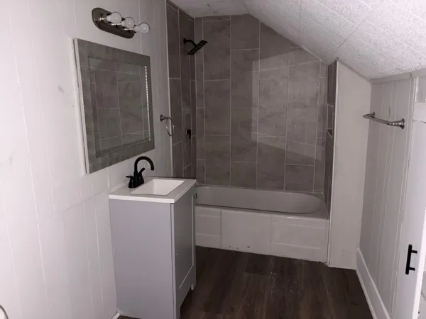 $1,200 | 931 9th Avenue, Unit 2, Port Arthur, TX 77642