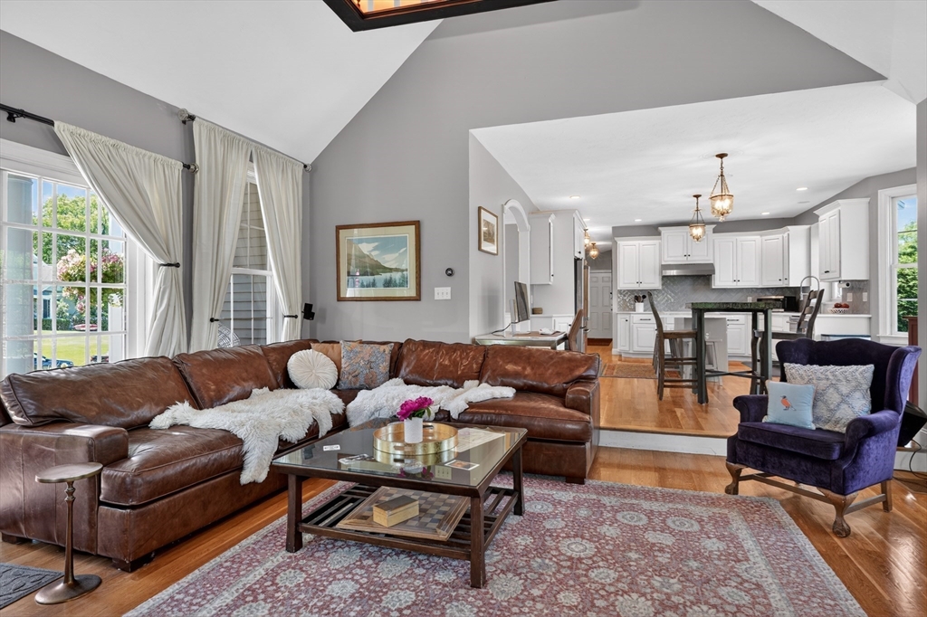 27 Autumn Ridge Road Berlin, MA 01503 - Photo 11 of 42