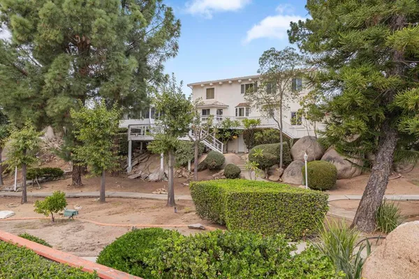 $5,600 | 28720 Sandhurst Way, Escondido, CA 92026