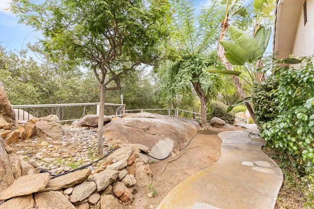 $5,200 | 28720 Sandhurst Way, Escondido, CA 92026