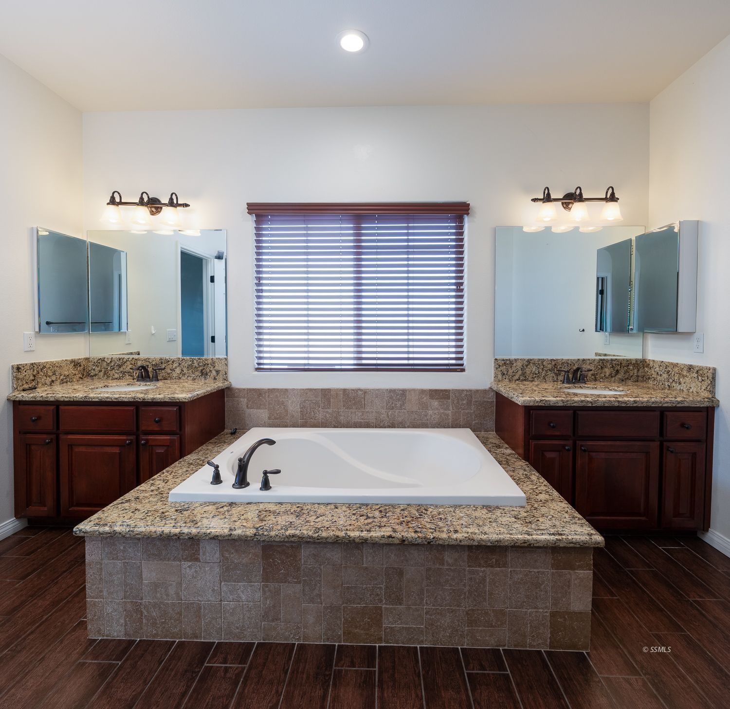 104 Rancho Del Cerro Ridgecrest, CA 93555 - Photo 15 of 36