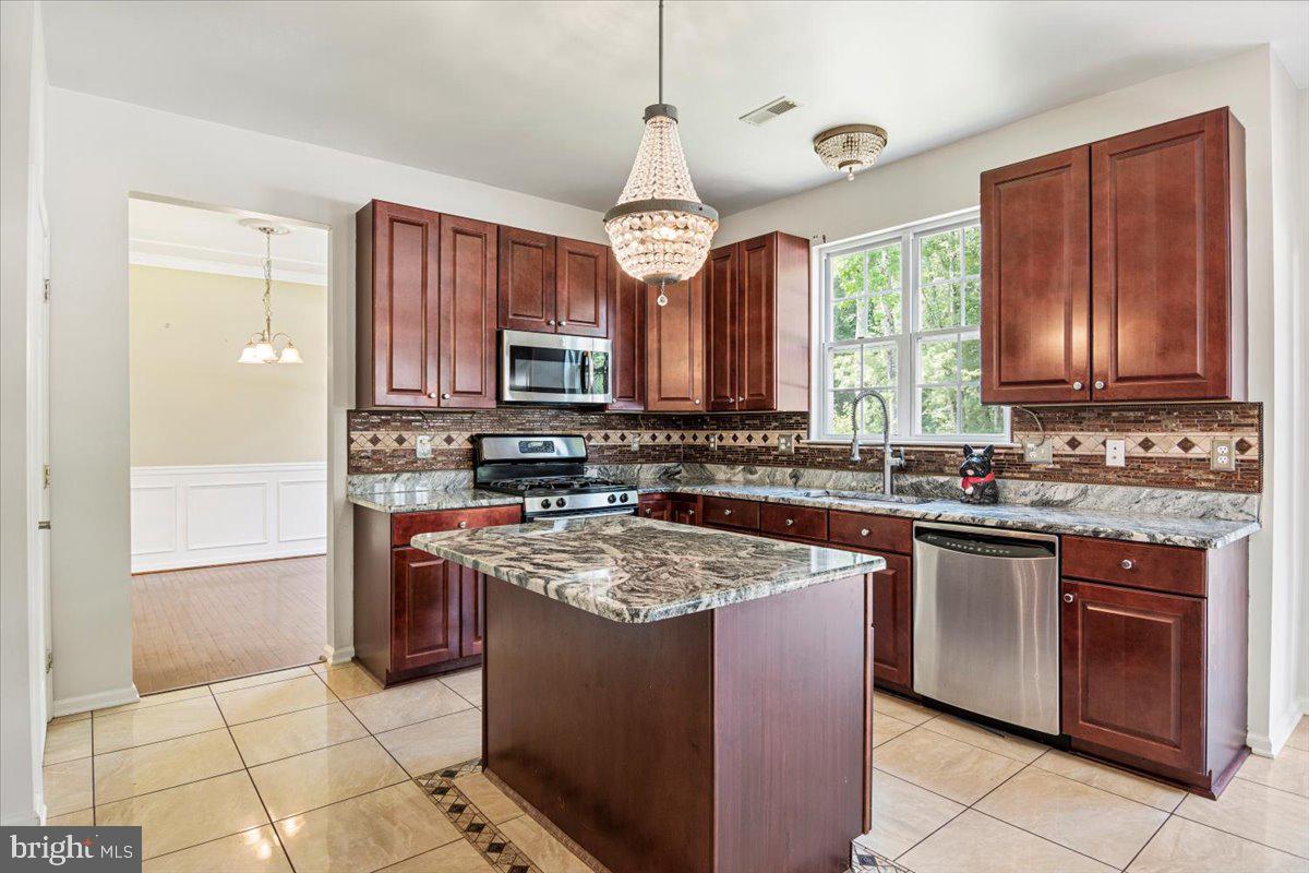 152 Little Mill Road Lindenwold, NJ 08021 - Photo 9 of 25 Kitchen