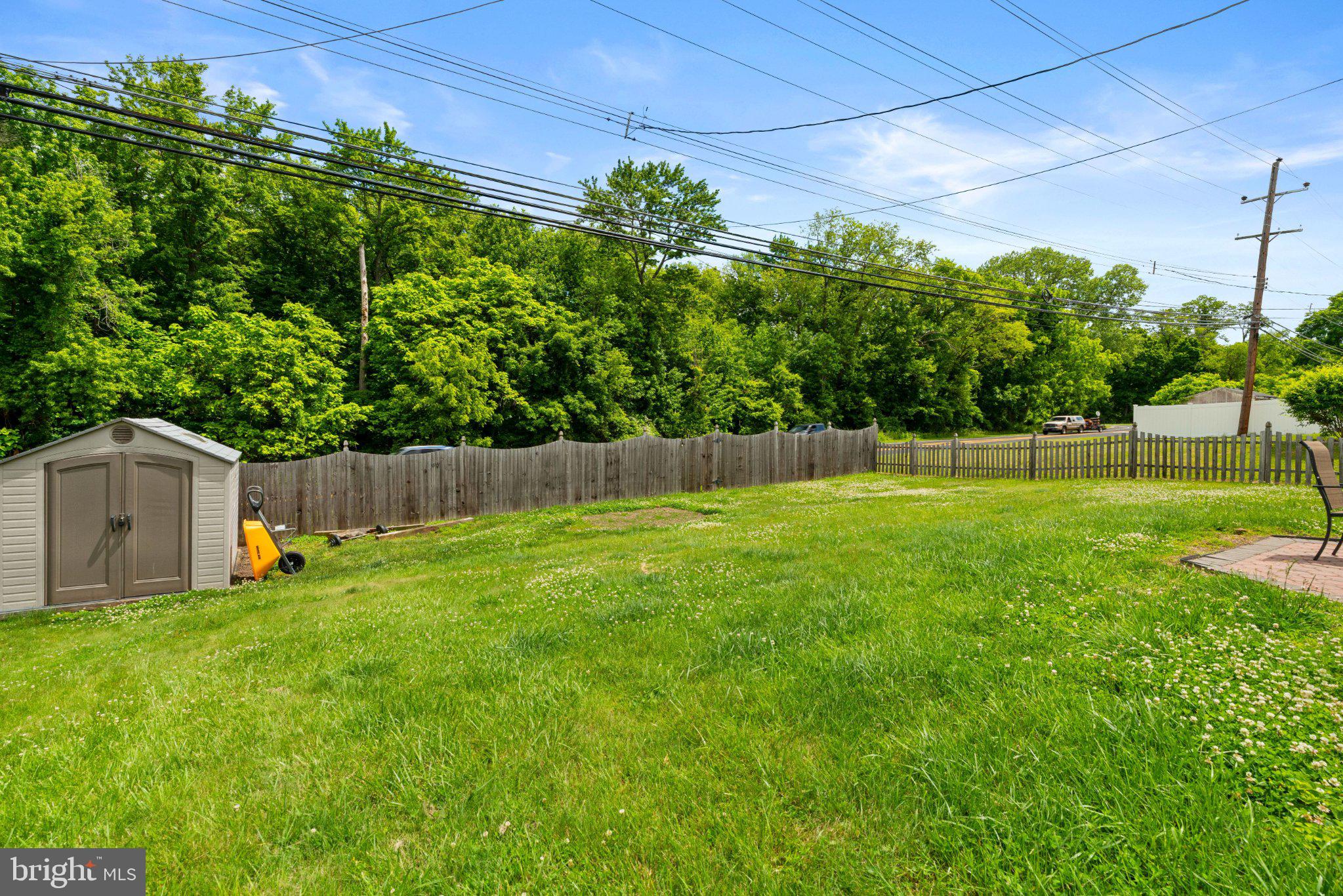 44 Quickset Road Levittown, PA 19057 - Photo 28 of 28 Spacious yard with lush greenery.